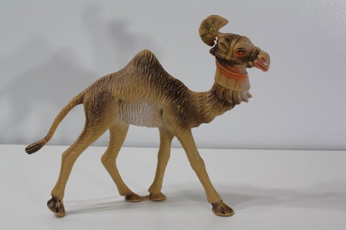 Vintage Lot of 5 Camels, Nativity Christmas Figures - Picture 2 of 12