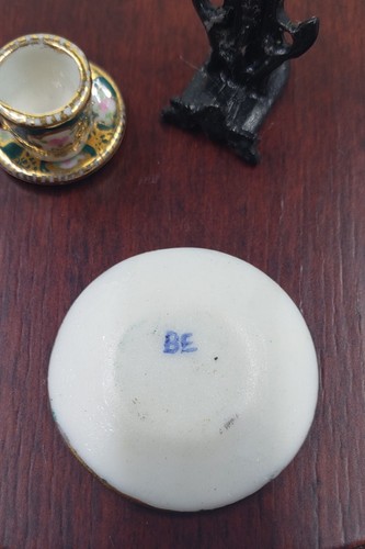 Casa delle Bambole Miniatura Piatti Porcellana Artigianale Quattro Posti Cerchi Oro 24KT - Foto 2 di 3