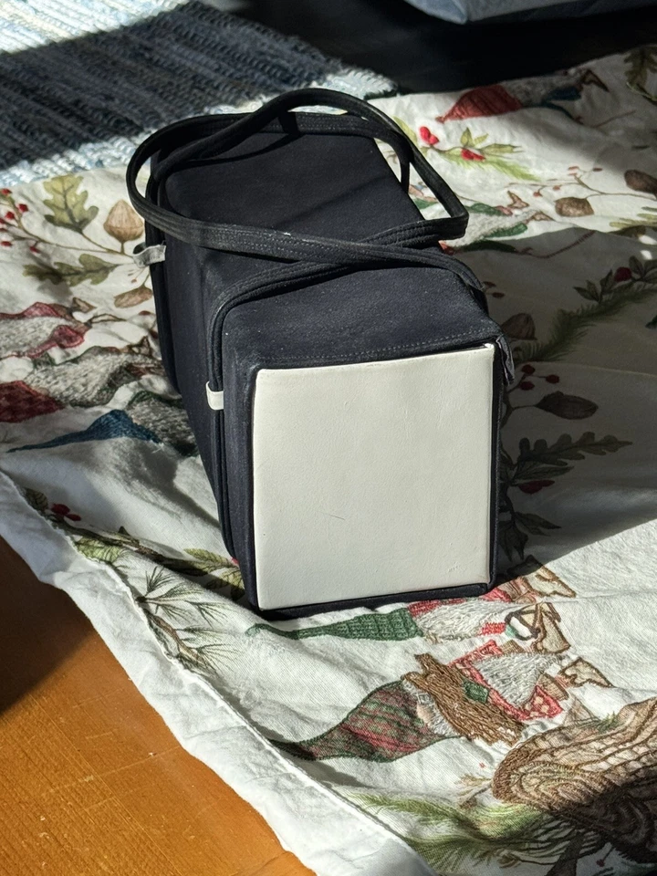 Cartera Stylecraft Miami vintage azul gamuza blanca bordada y espejo años 50 Foto 3 de 4