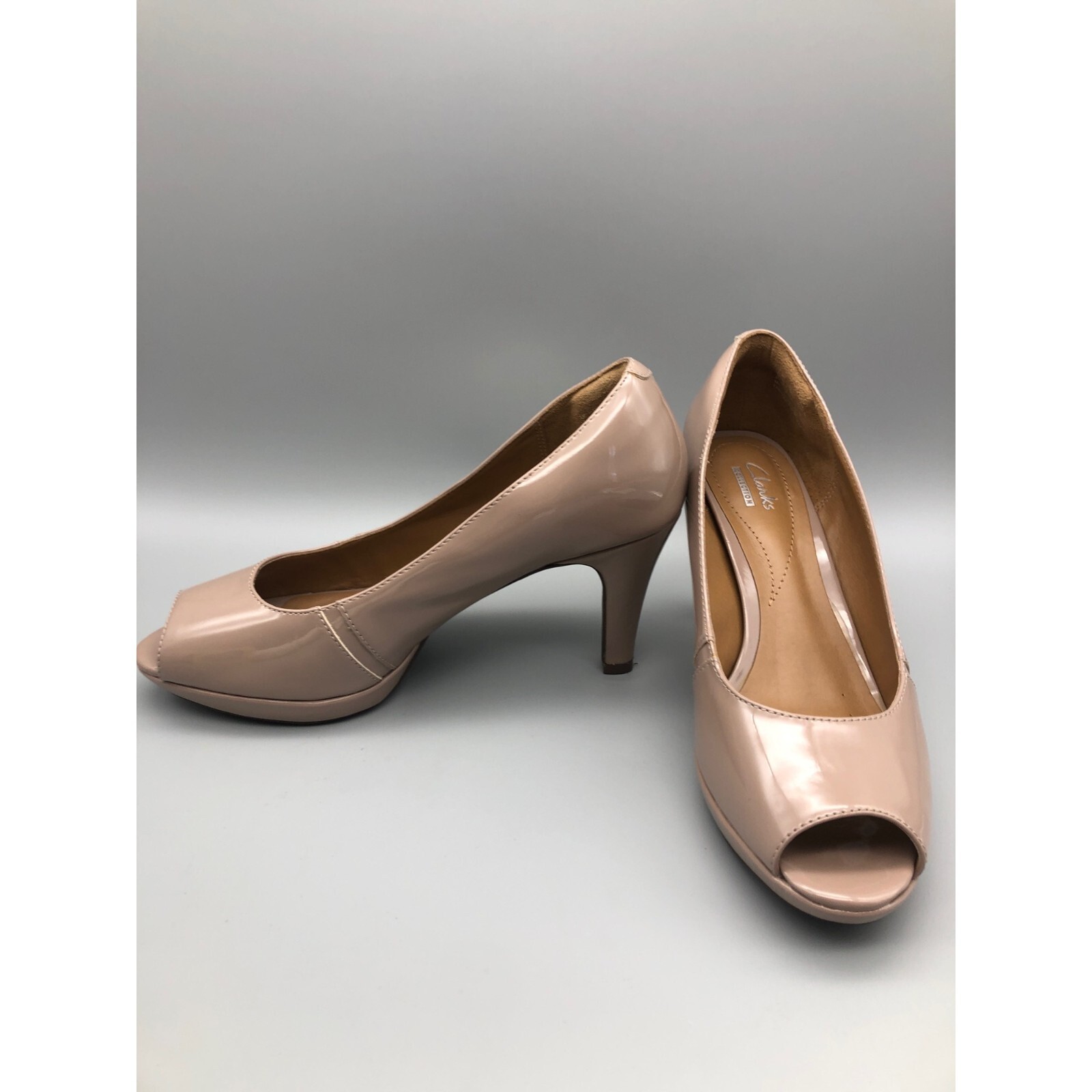 Clarks Collection beige mini platform patent leat… - image 1