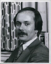 1975 Press Photo Jerry M. Hultin, OIE staff director - cva21018