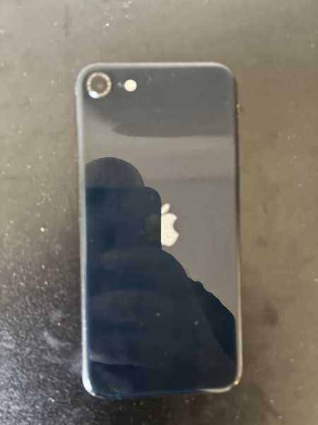 iPhone SE 2022 64GB Desbloqueado 2