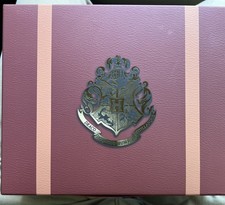 Profusion Cosmetics Harry Potter Holiday - Hogwarts Beauty 9PC Set Trunk