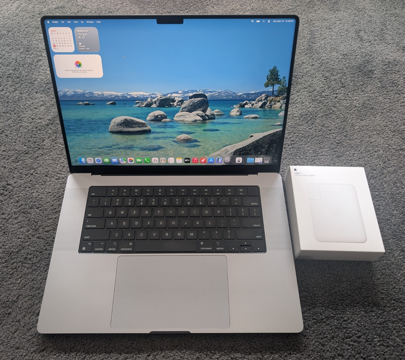 Apple MacBook Pro 16