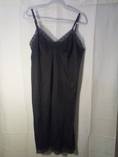Vanity Fair Slip Women 40 L Nylon Satin Lace Trim Black