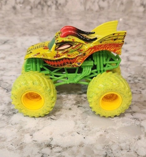 Spinmaster Jam Zombie Invasion Dragon