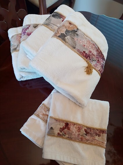 Decorative Cotton Towels For Sale, Imperial by 1888, 4 Bath & 2 Hand Towels!