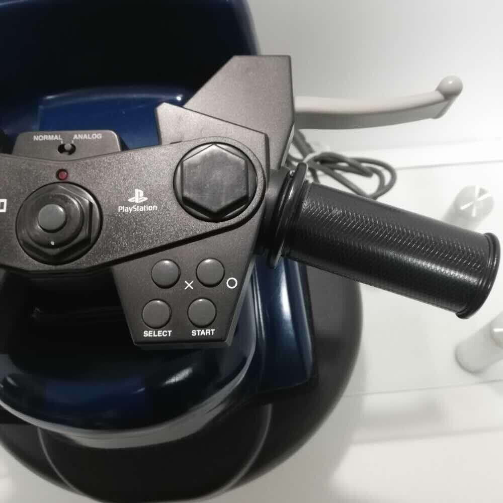 外箱付きHORI スーパーバイクコントローラ motoGP PS2 外箱付きHORI スーパーバイクコントローラ motoGP PS2