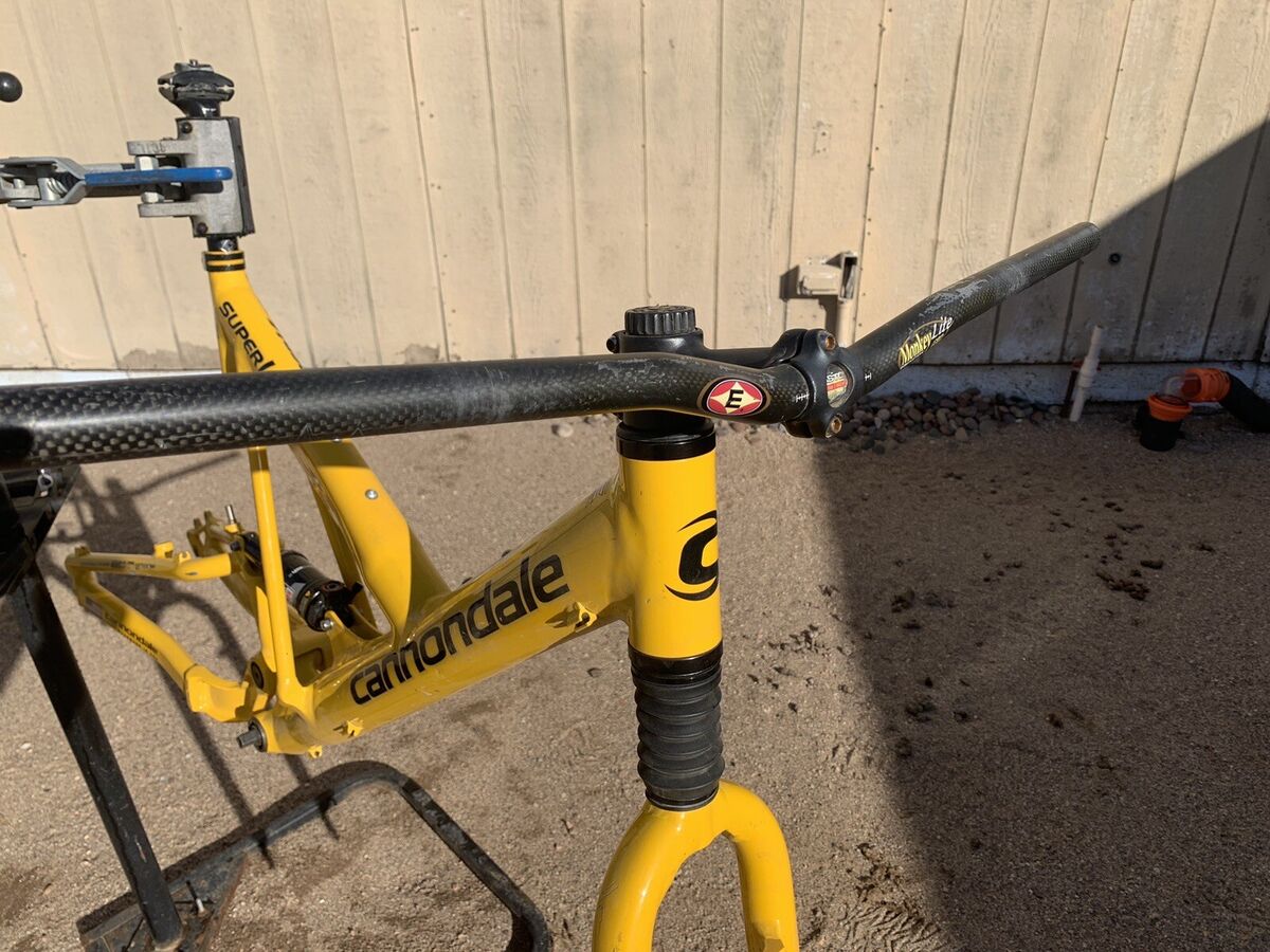 Cannondale Super V 400 Full Suspension Frameset With Cannondale Super V 400 Full Suspension Frameset With