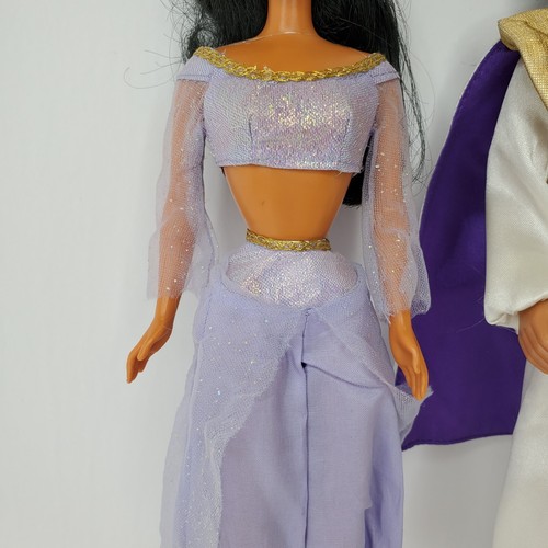 Mattel 1996 DISNEY PARKS ESCLUSIVA ALADDIN WEDDING bambola con gelsomino scintillante - Foto 7 di 16