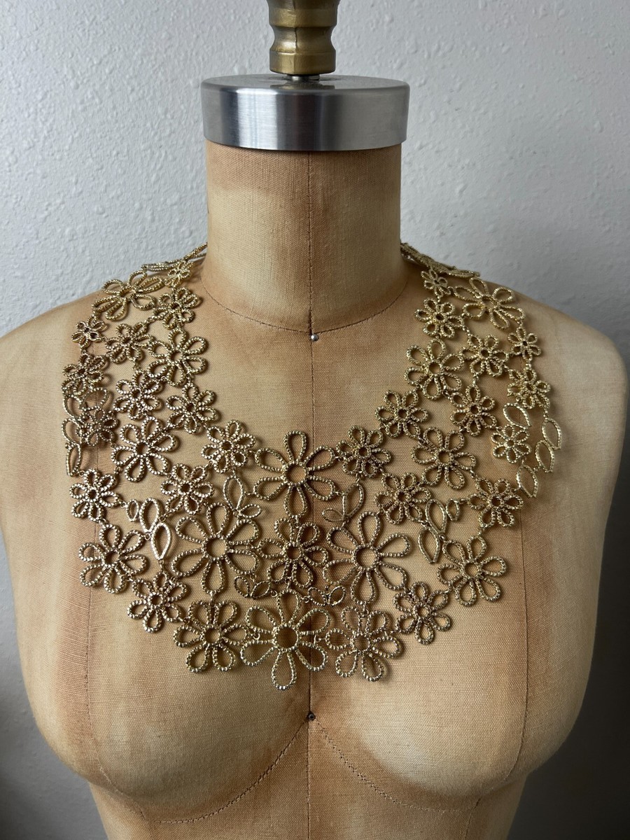 BCBG MAXAZRIA Gold Faux Box Chain Floral Daisy Mantle Necklace | eBay