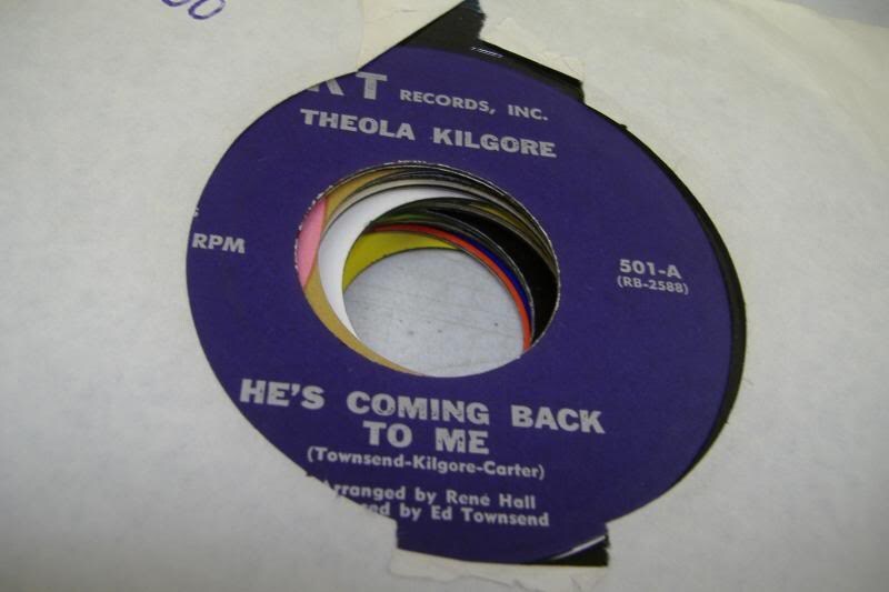 英7” Theola Kilgore Ill Keep Trying / Hes Coming Back To Me WI4035 SUE /00080 s-l400.jpg
