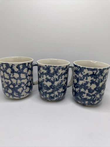 Set Of 3 Vintage Folk Craft HEARTS Blue Sponge Coffee Cup Mug Made by Tienshan