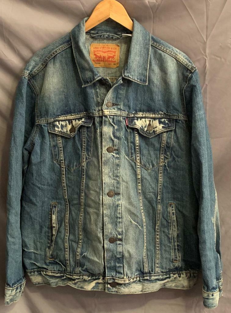 Levi's Men's XL Faded 100% Cotton Style #72334 Made in Levi's Men's XL Faded 100% Cotton Style #72334 Made in