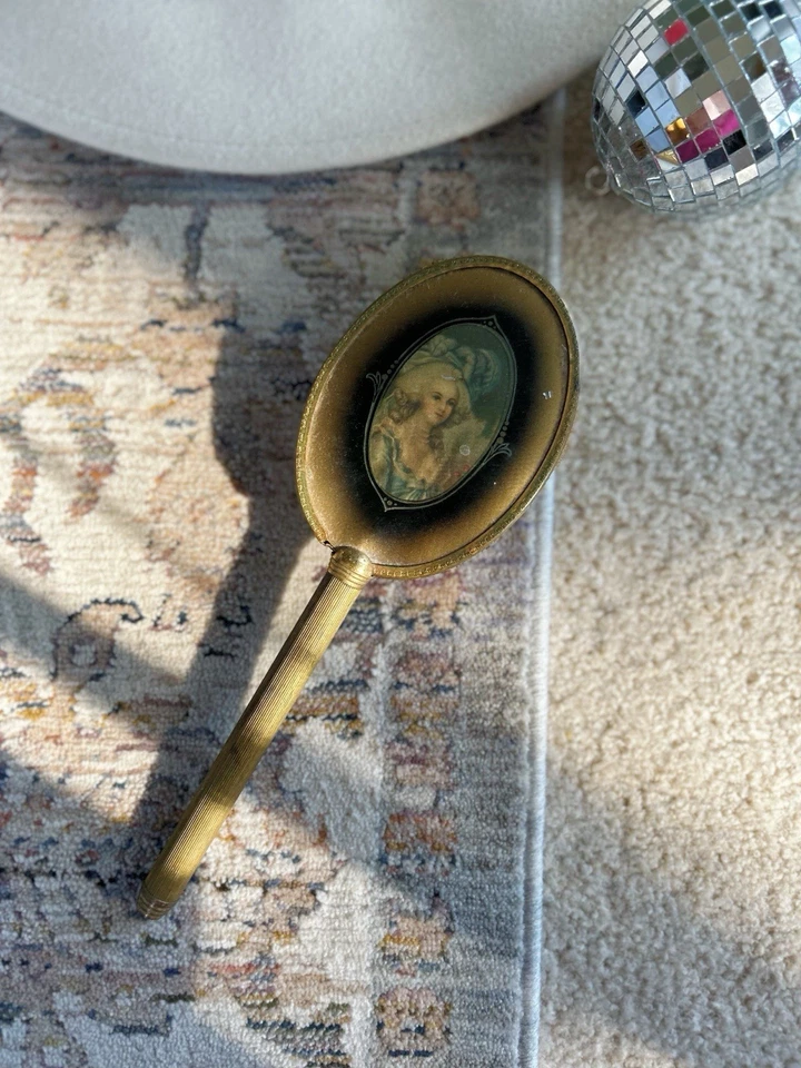 "Antiguo cepillo de pelo de tocador de metal madera tono dorado ornamentado de colección María Antonieta 9,5""" Foto 3 de 4