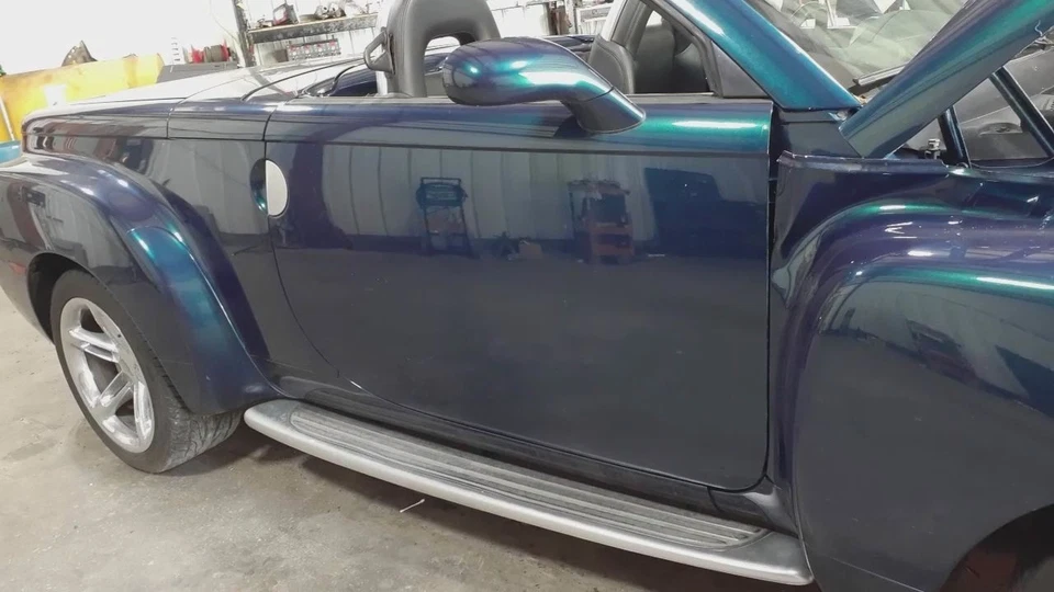 Корпус двери 03–06 Chevrolet SSR Passsenger (Aqua Blur 26U) (незначительные сколы/царапины) - Изображение 2 из 3