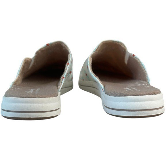 Clarks Breeze Shore CloudStepper White Canvas Flo… - image 6