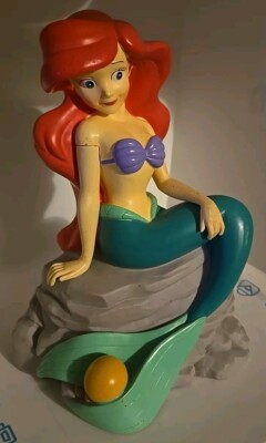 ディズニー アリエル The Little Mermaid 1989 コイン Vintage Disney Little Mermaid Ariel Coin Piggy Bank Plastic