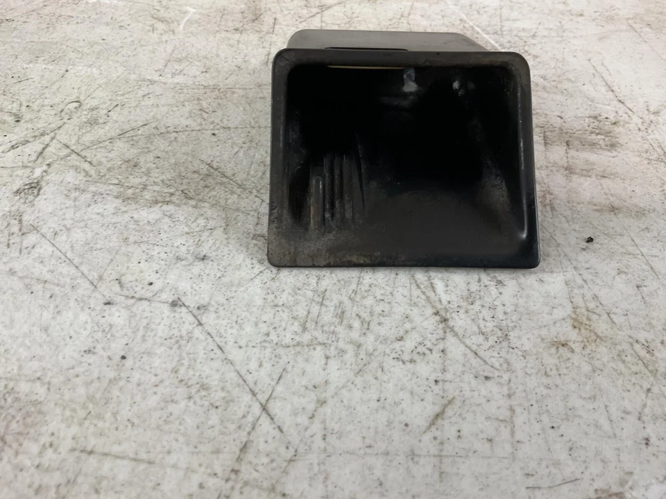 1990-1998 Porsche 911 964 993 Ashtray Insert 96455292500 - Image 3 of 4