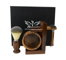 Brown 4 Piece Shaving Set | DE Safety razor & Badger  Brush | Men's Gift Kit