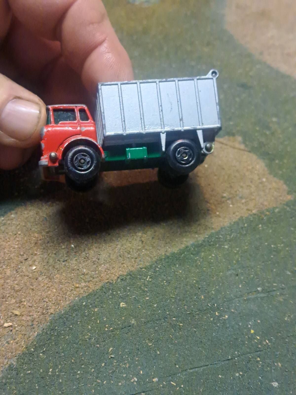 Picture 4 of 9