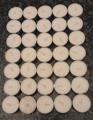 35 x weiße, runde unparfümierte Teelichter - nagelneu