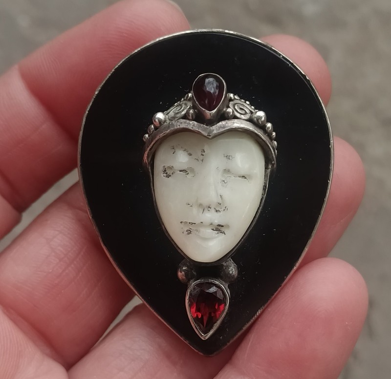 Vtg Sterling Silver Tear Shaped Balinese Goddess Pendant Brooch w Garnets 1 5/8"