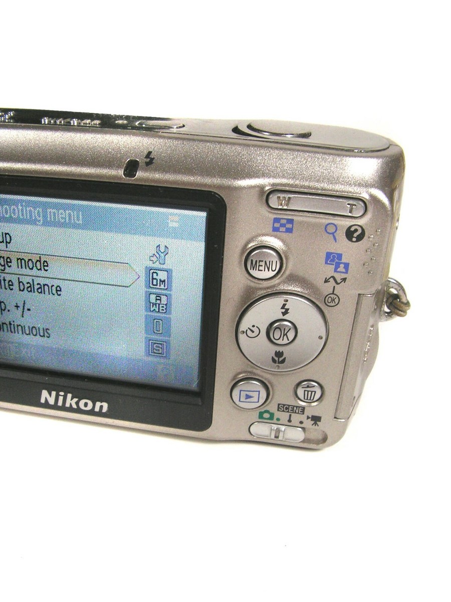 Nicely Working 6mp NIKON COOLPIX L6 DIGITAL CAMERA, w/ 3X