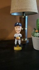 (Whitey Ford) Sam Bobblehead / New York Yankees Bobblehead/Nodder (GOLD BASE)