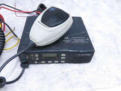 Vintage Motorola GTX Two Way Radio Model M11UGD6CB1AN With Hand