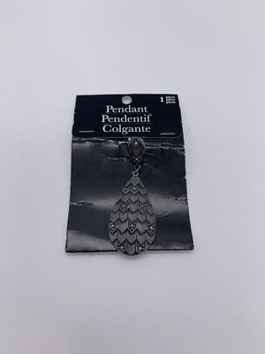 New Horizon Group USA Dragon Scale Pendent # PC27170 Ornate Silver Rhinestones