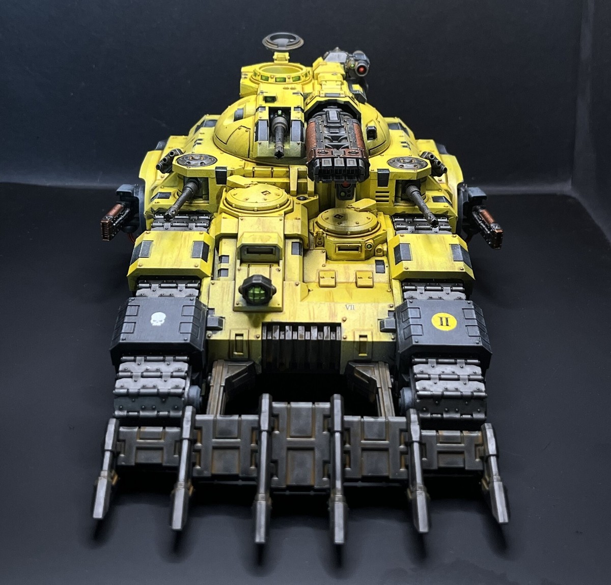 Imperial Fists Kratos Heavy Assault Tank painted Warhammer 40k