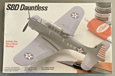 Testors Model Kit Douglas SBD Dauntless 693 1:72 Scale SEALED