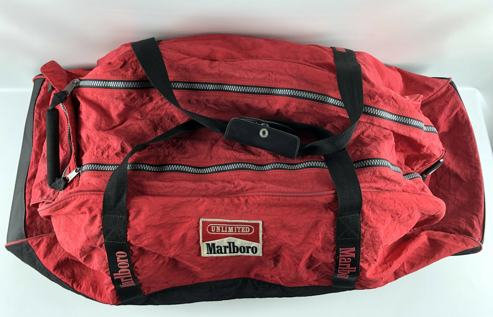 Marlboro Rolling Duffel Bag Red Nylon Large Sized 3… Gem