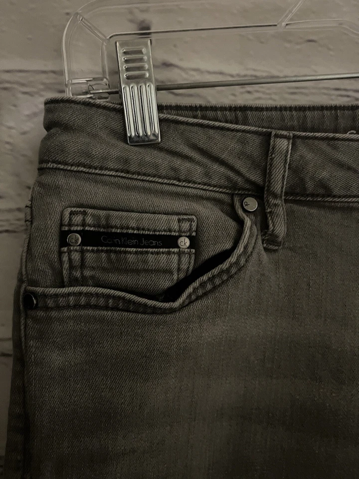Pantalones Cortos Calvin Klein Para Mujer’s 10 Gris Ciudad Denim Elastizados Clásicos Cómodos Esenciales Foto 3 de 4