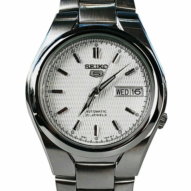 seiko 5 white face