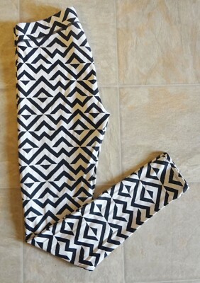 PINK Victoria's Secret Black & White Chevron Print Cotton Leggings Womens XS