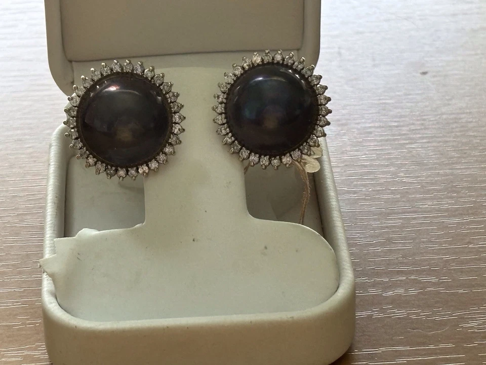 14K Black mobey pearls earrings,18mm pearls,.60pt.diamonds,Omega clips,$1650.00 - Image 3 of 4