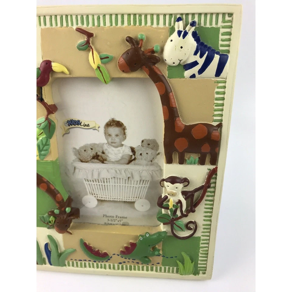 Marco de fotos levantado de animales de la selva se adapta a resina para habitación de bebés niños de 3 1/2" x 5" Foto 3 de 4