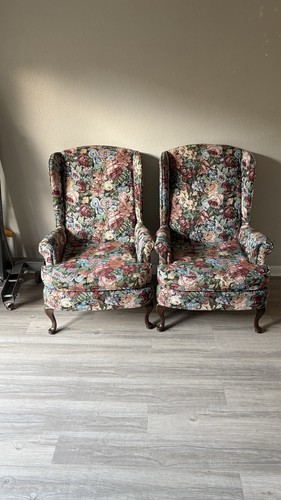 Set of 2 Traditional Multicolor Floral Upholstered Wingback Arm Accent Chairs