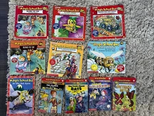 11x The Magic School Bus Scholastic Picture Story Book Lot Paperback Vintage