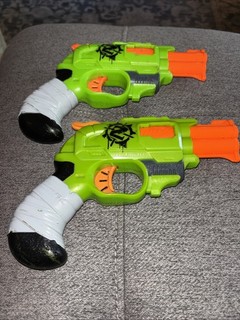 Nerf Zombie (A6562) Strike Doublestrike Blaster Pair