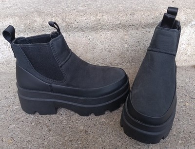 NWT UGG BRISBANE CHELSEA WOMEN BOOTS LEATHER BLACK US 6 /UK 4 /EU 37 /JP 23