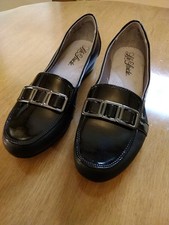 LIFESTRIDE DENISE SOFT Stride BLACK PATENT LEATHER SLIP ON LOAFERS
