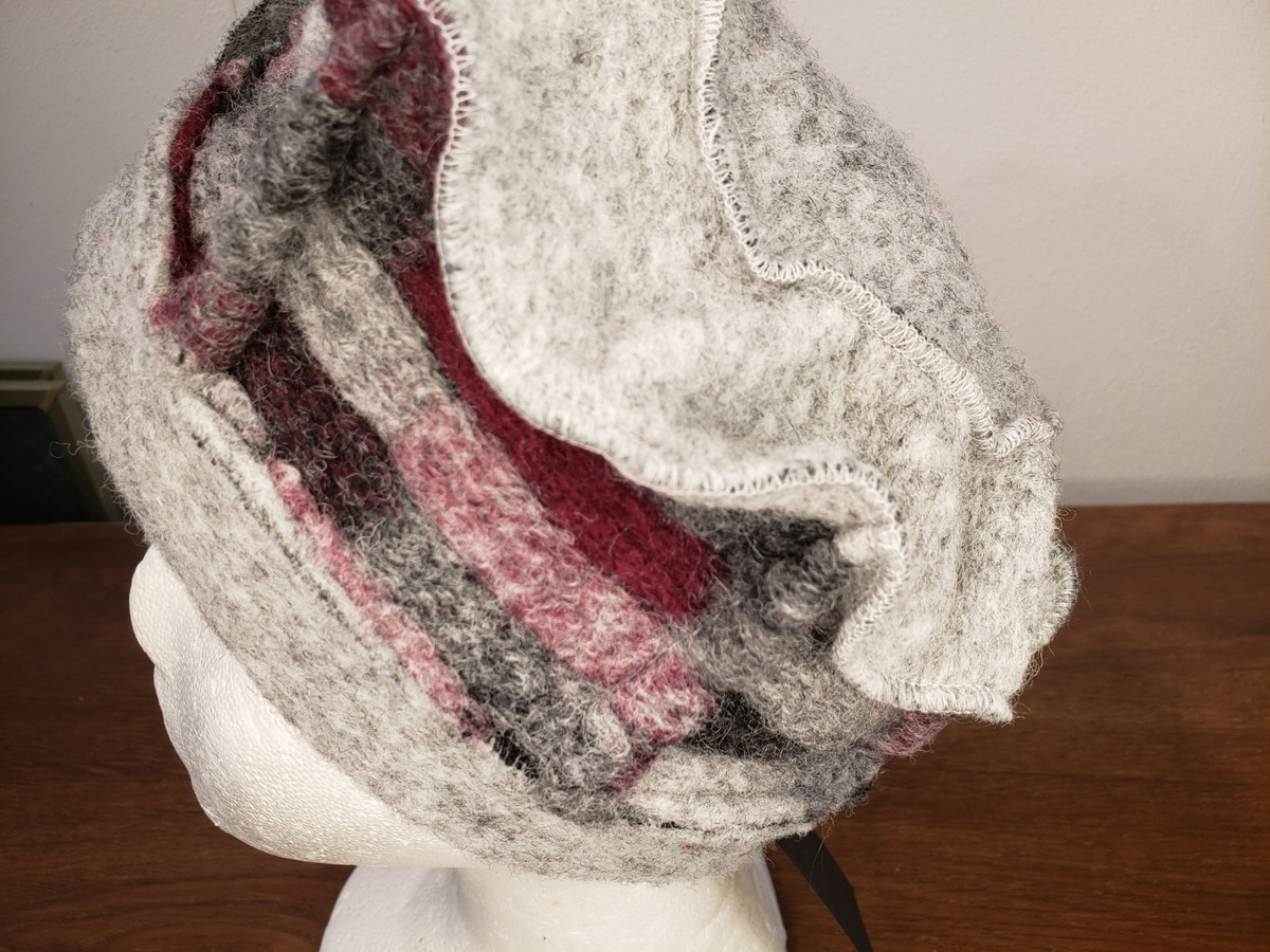 Lafenice Florence Italy Womens Wool Blend Cloche Hat Accent  display picture 1