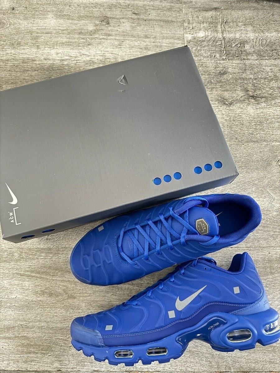 all blue air max plus