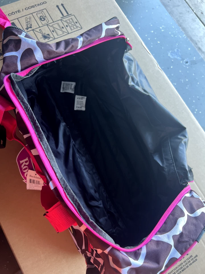 Bolso de Viaje Rockland para Pasar la Noche - Jirafa Rosa Y Marrón - 22" - Ruedas/Mango Foto 3 de 4