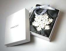 PANDORA 2015 SNOWFLAKE CHRISTMAS ORNAMENT LIMITED EDITION IN ORIGINAL BOX