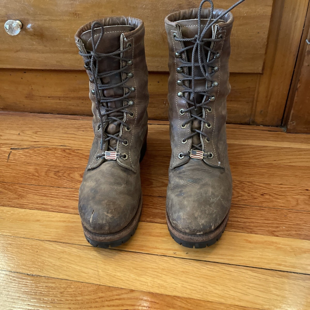 CHIPPEWA 20090 Logger Boots Men's Size 11D Brown Leather Vibram