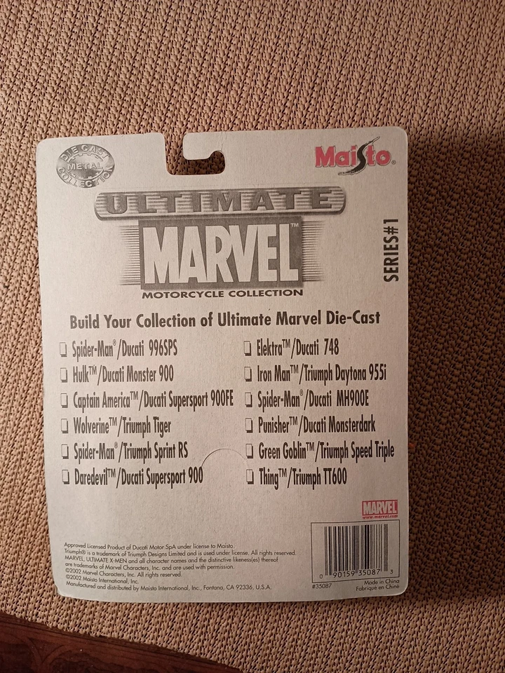 2002 - Capitán América Ducati Supersport 900FE - Serie Marvel Motorcycle - Maisto Foto 4 de 4